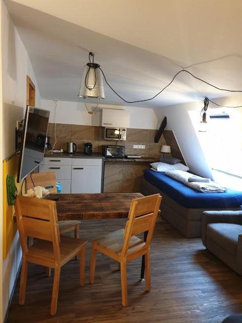 Victory Guesthouse - Handwerker Pension Bielefeld Luaran gambar