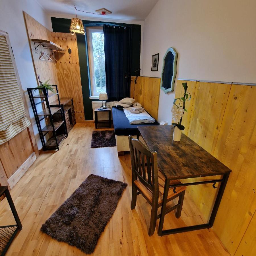 Victory Guesthouse - Handwerker Pension Bielefeld Luaran gambar