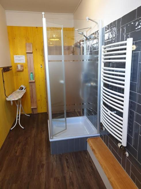 Victory Guesthouse - Handwerker Pension Bielefeld Luaran gambar